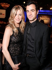 Jennifer-Aniston-gatee-par-Justin-Theroux_exact780x1040_p