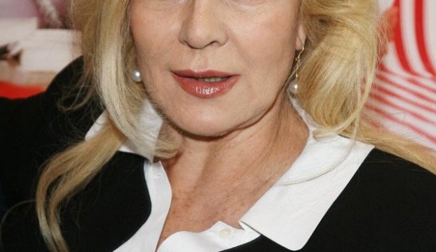 288422-sylvie-vartan-637x0-3