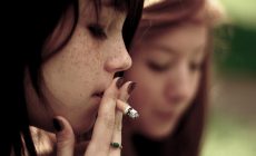 cigarette-fille_photo-de-valentin-ottone