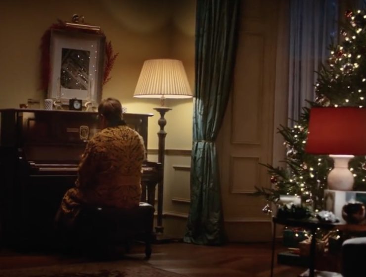 elton-john-pub