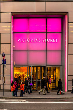 victoriasecret-Metropolitaine