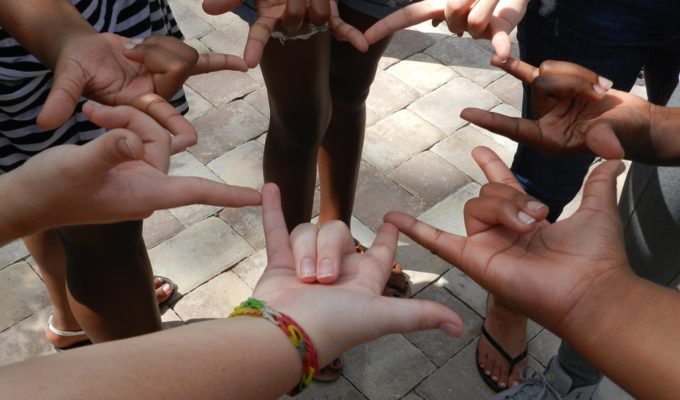 appli traduire langue signes - Metropolitaine