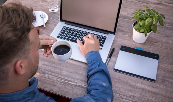 moins dun francais sur deux heureux travail - Metropolitaine