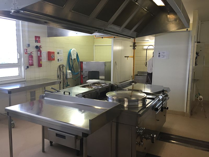 parents plainte cantine veau bio - Métropolitaine