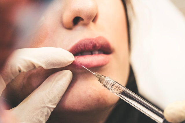 Médecine esthétique : les alertes répétées ne freinent pas les injections illégales de botox